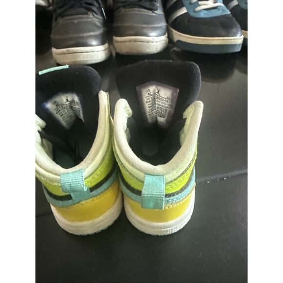 Nike Air Jordan 1 Mid SE Aurora Green/Clover Kids/Toddler Size 4c NBS220 - Picture 4 of 5